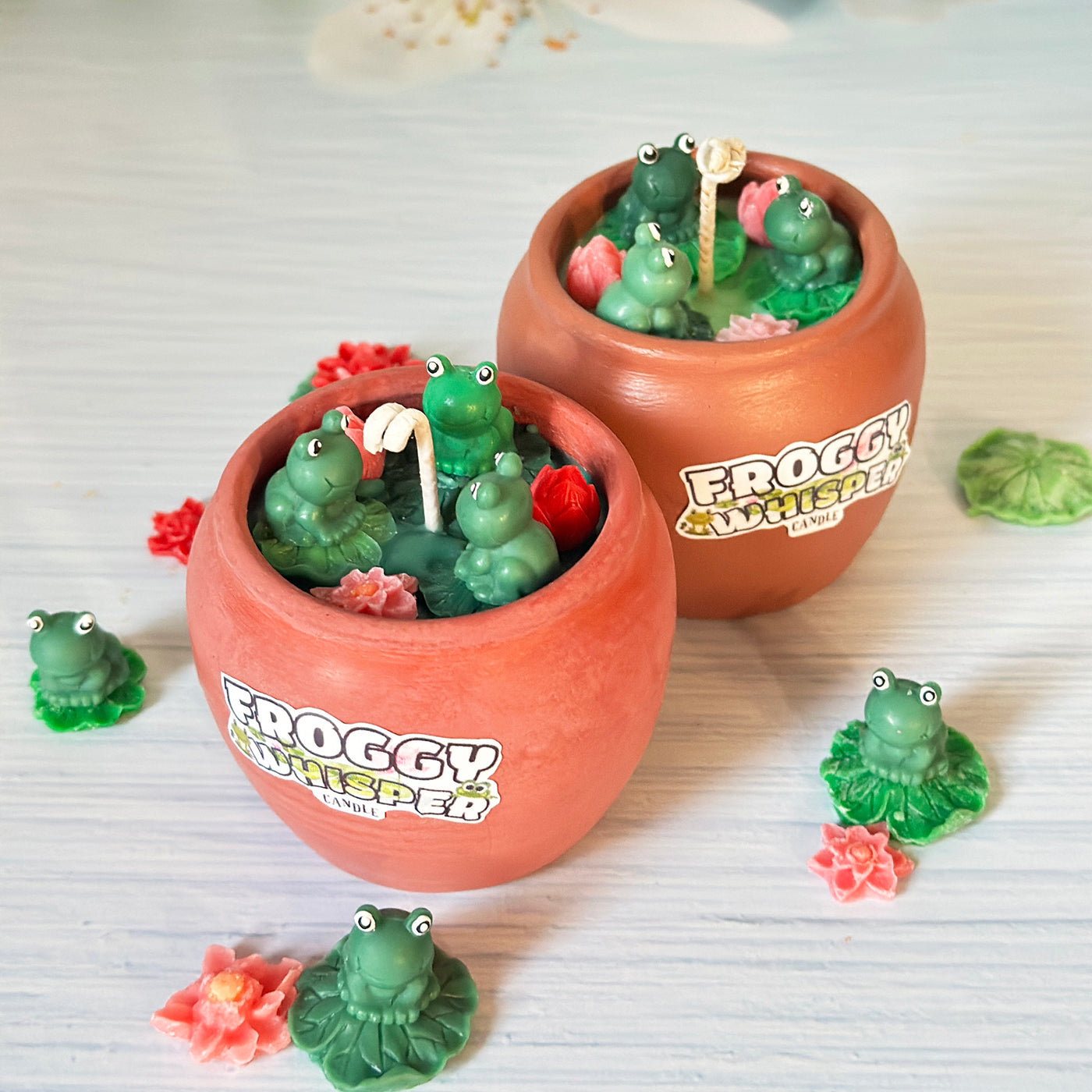 Froggy Whisper Candle 🐸