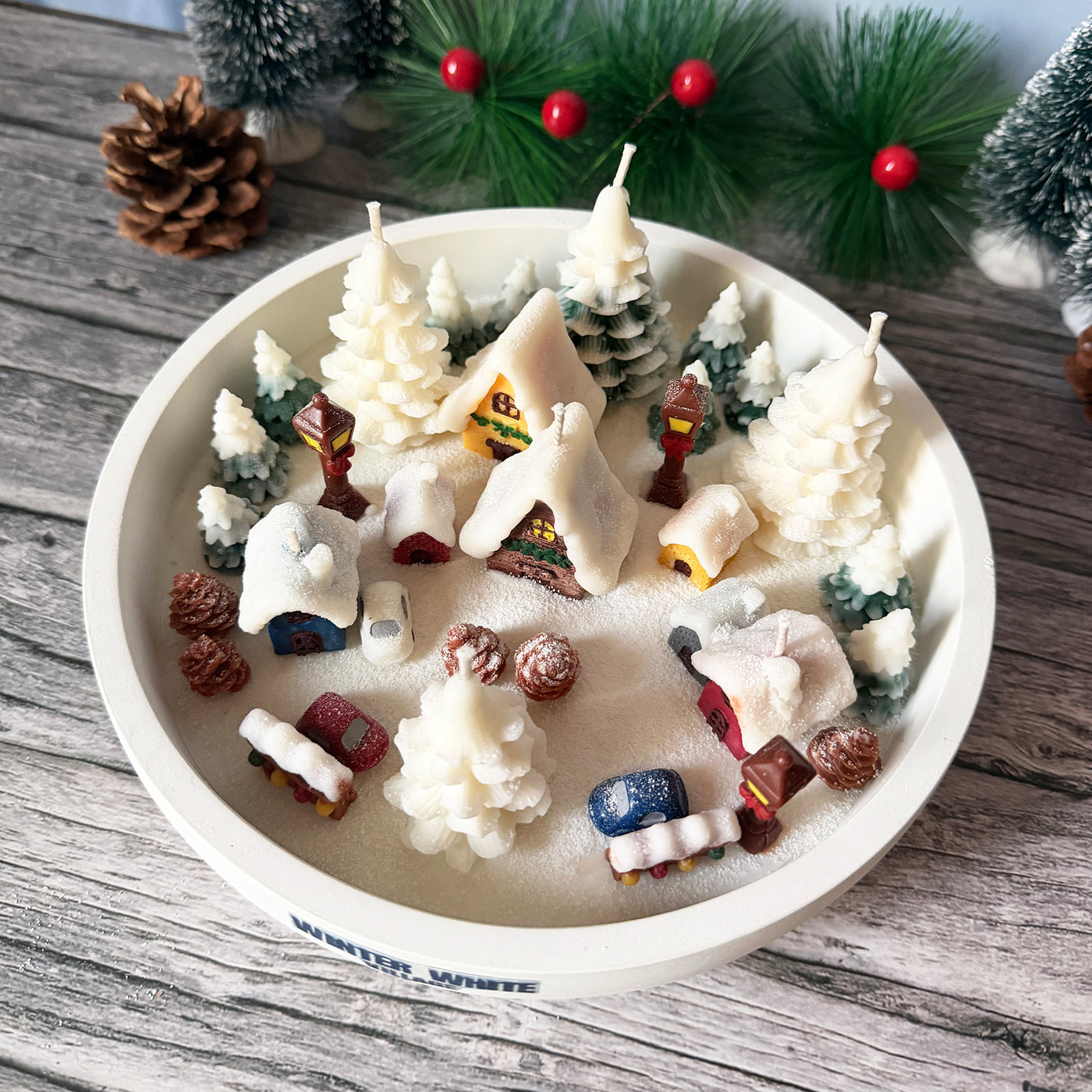 Winter White Village Candle ❄️🏘❄️