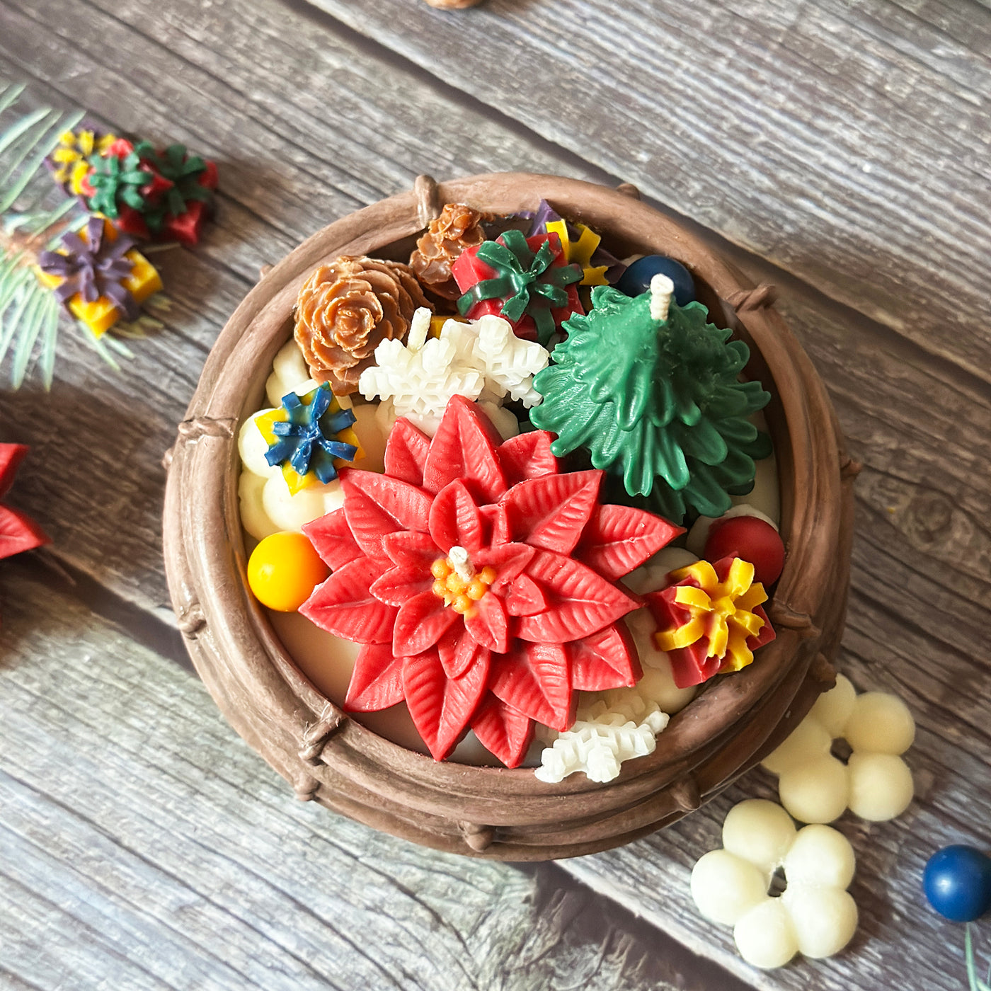 Basket of Joy Christmas Candle 🌺.