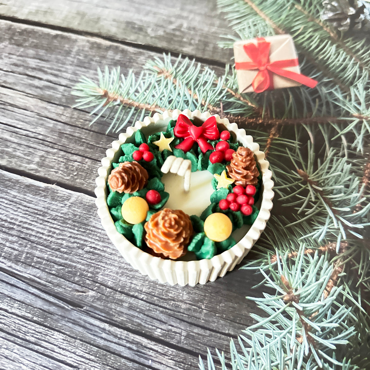 Xmas Wreath Scented Candle