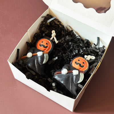 Grim Reaper Soy Wax Candle: Spooky Halloween Decor