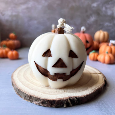 Jack-O'-Lantern Pumpkins Scented Candle 🎃