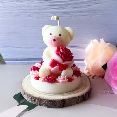 Bouquet Bear Scented Candle 🌹