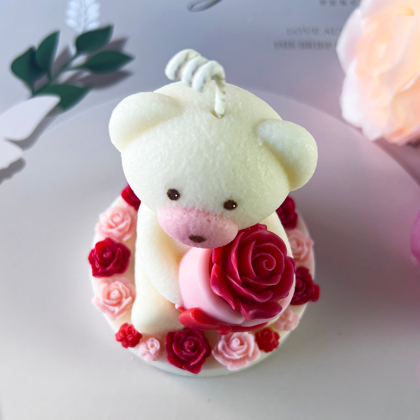 Bouquet Bear Scented Candle 🌹