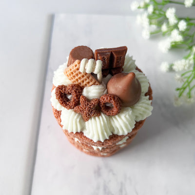 Sweet Chocolate | Macaron Cake Candle