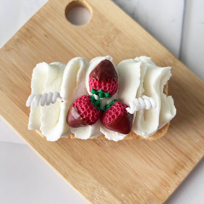 Strawberry Cake  Scented Candle 🍓