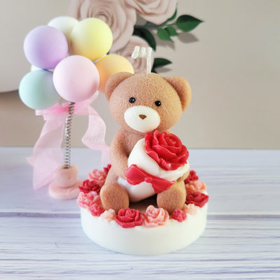 Bouquet Bear Scented Candle 🌹