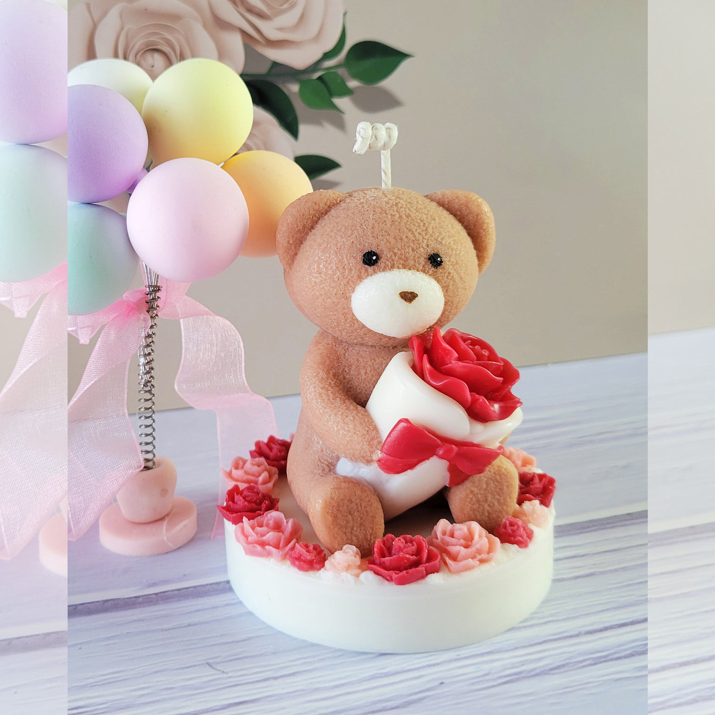Bouquet Bear Scented Candle 🌹